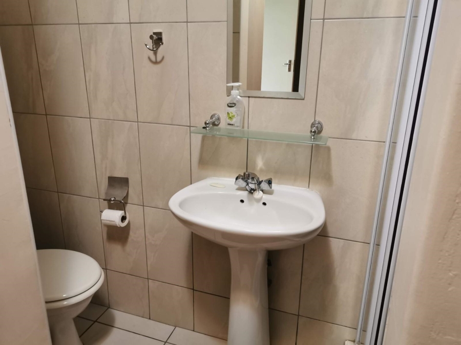 To Let 1 Bedroom Property for Rent in Menlo Park Gauteng