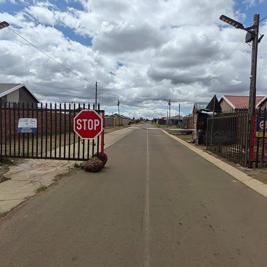 2 Bedroom Property for Sale in Savanna City Gauteng