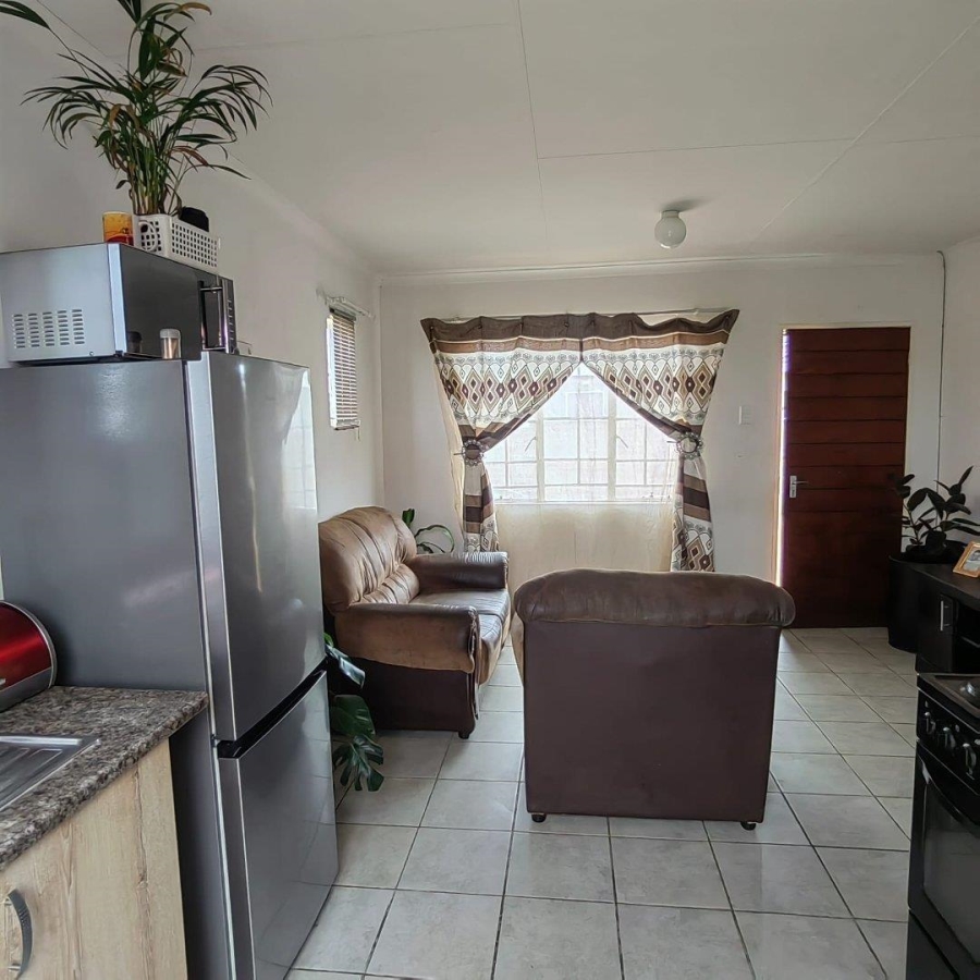 2 Bedroom Property for Sale in Savanna City Gauteng