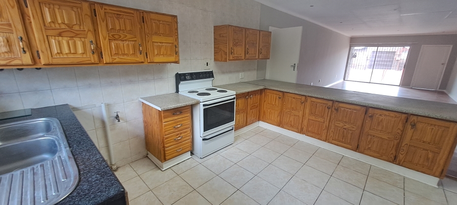 To Let 2 Bedroom Property for Rent in Three Rivers Gauteng