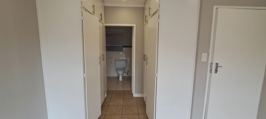 To Let 2 Bedroom Property for Rent in Three Rivers Gauteng