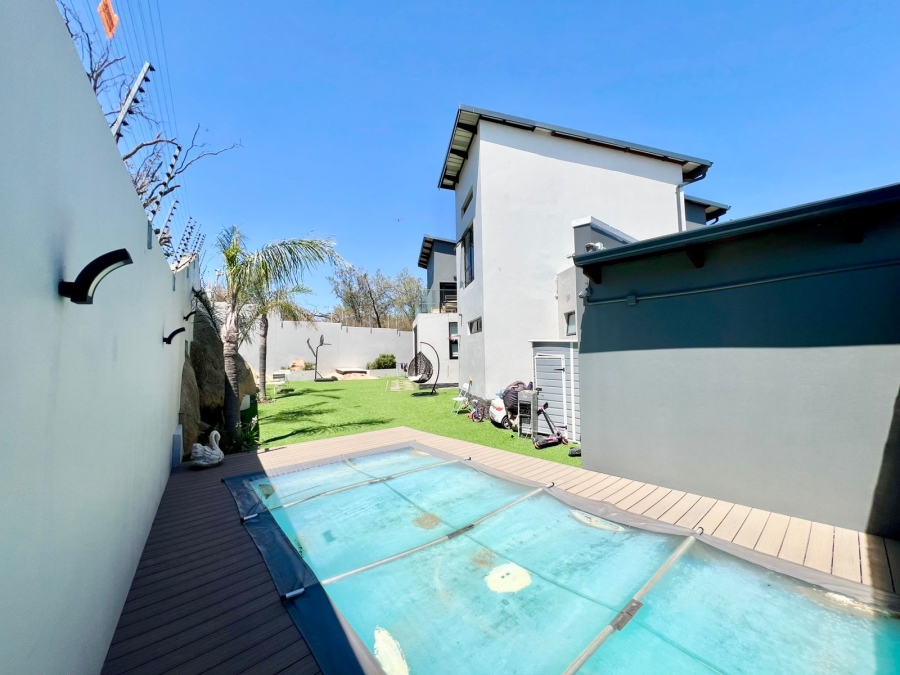 To Let 4 Bedroom Property for Rent in Craigavon Gauteng