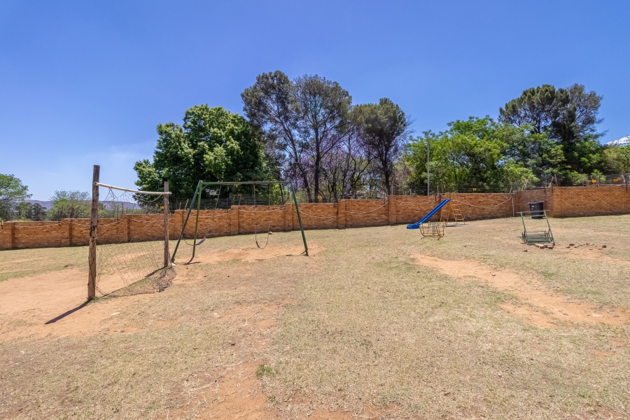 To Let 3 Bedroom Property for Rent in Honeypark Gauteng