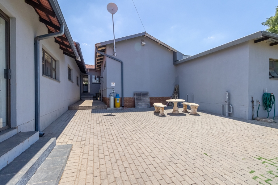 5 Bedroom Property for Sale in Valhalla Gauteng