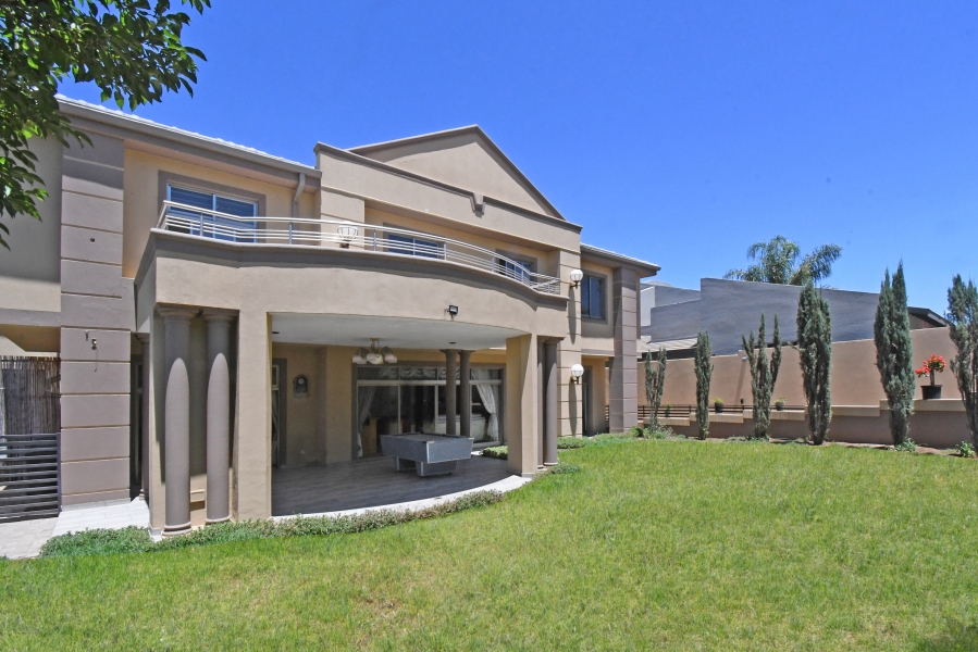 5 Bedroom Property for Sale in Kyalami Estates Gauteng