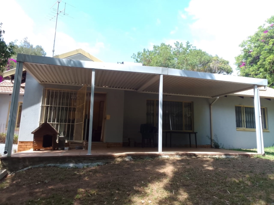 3 Bedroom Property for Sale in Weltevreden Park Gauteng