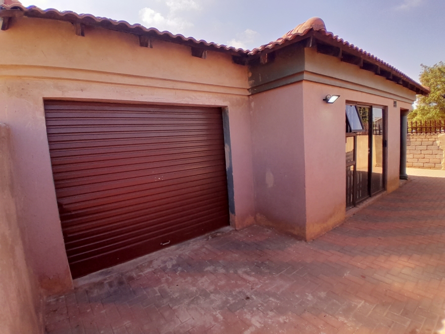 3 Bedroom Property for Sale in Kagiso Gauteng