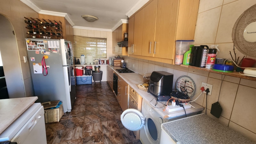 2 Bedroom Property for Sale in Doornpoort Gauteng