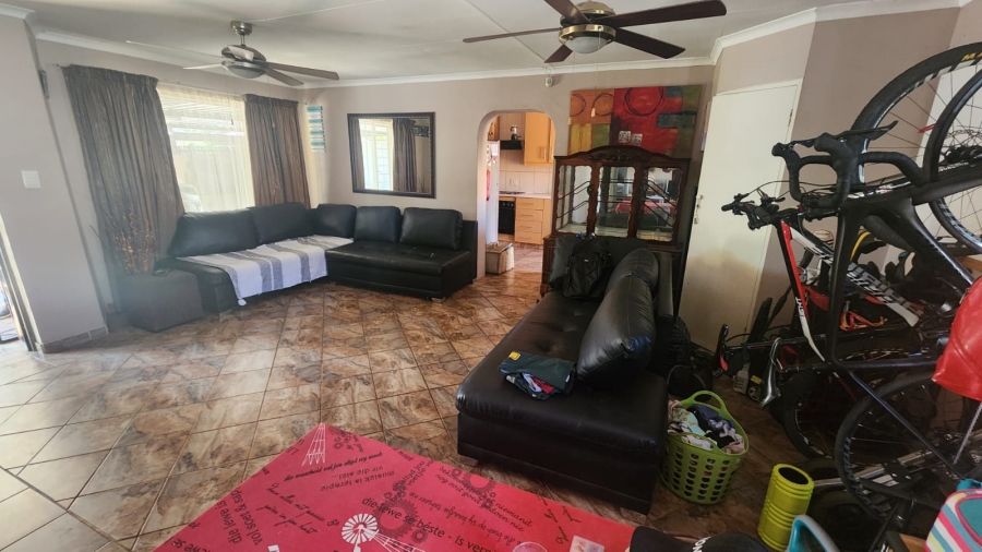 2 Bedroom Property for Sale in Doornpoort Gauteng