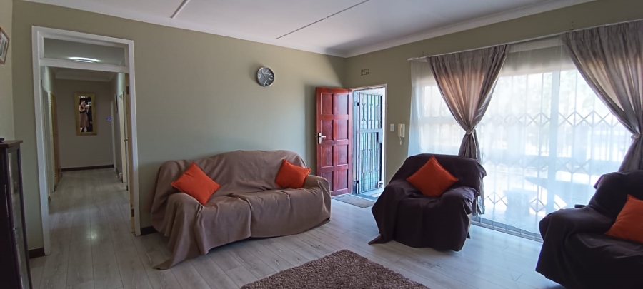 4 Bedroom Property for Sale in South Crest Gauteng