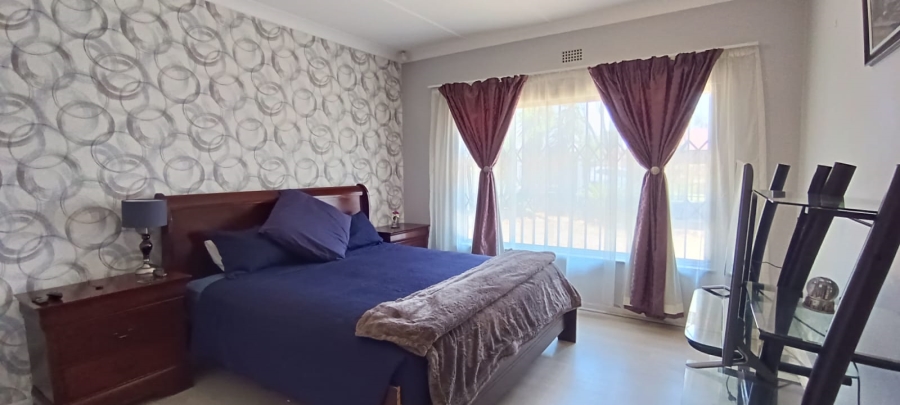 4 Bedroom Property for Sale in South Crest Gauteng