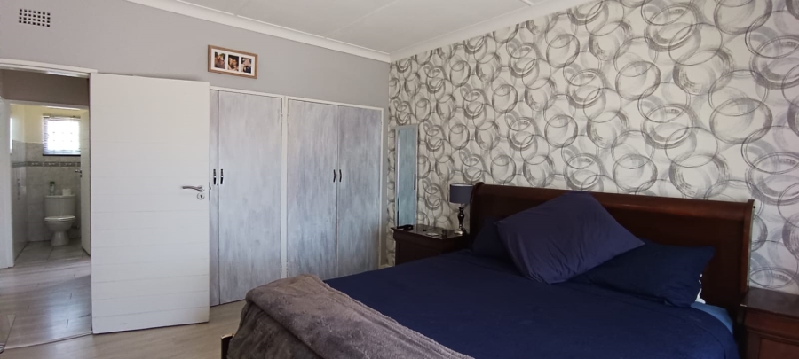 4 Bedroom Property for Sale in South Crest Gauteng