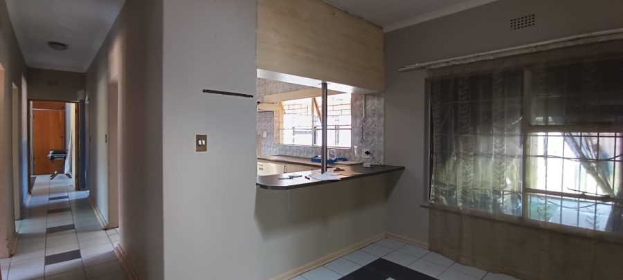 3 Bedroom Property for Sale in Verwoerdpark Gauteng