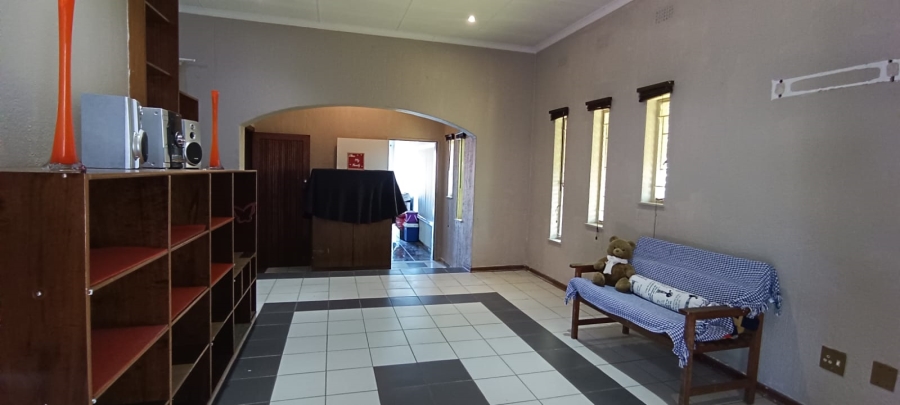 3 Bedroom Property for Sale in Verwoerdpark Gauteng