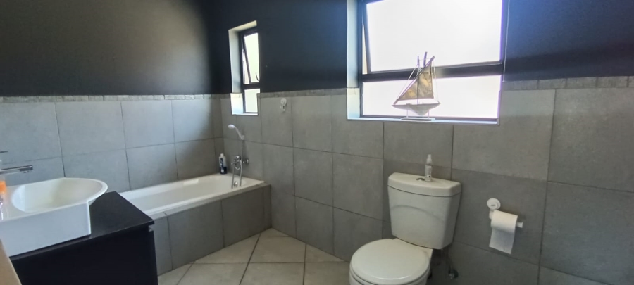 3 Bedroom Property for Sale in Verwoerdpark Gauteng