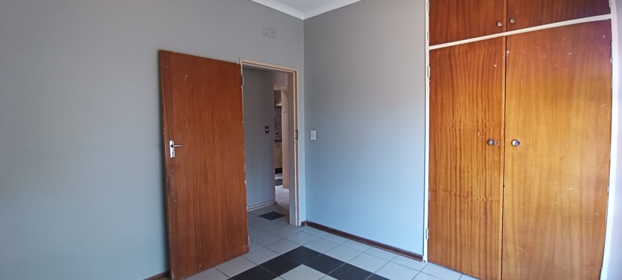 3 Bedroom Property for Sale in Verwoerdpark Gauteng