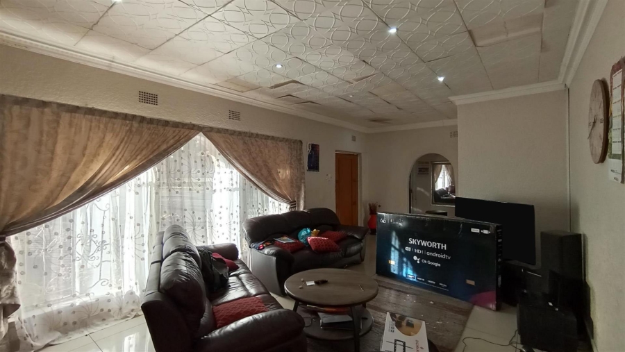 4 Bedroom Property for Sale in Lambton Gauteng