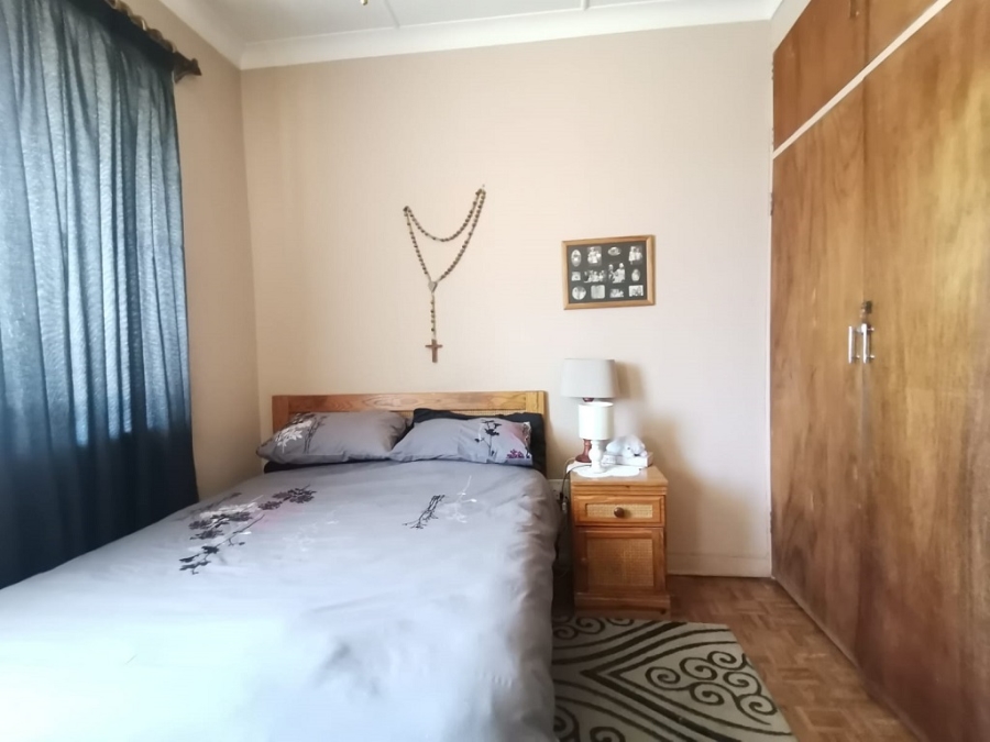 3 Bedroom Property for Sale in Robertsham Gauteng