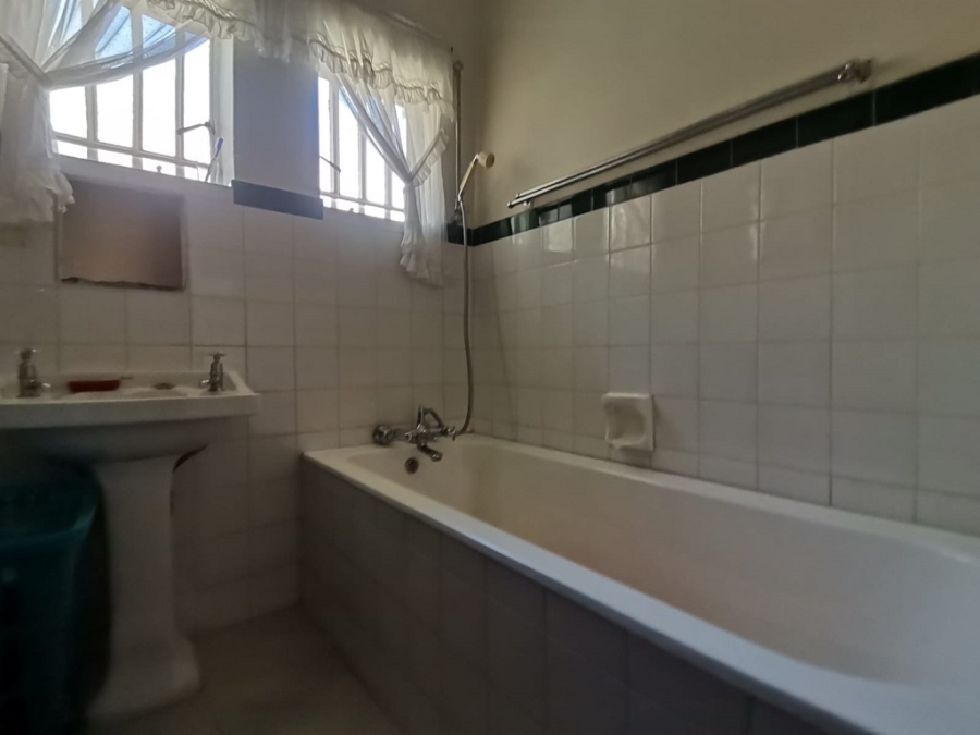 3 Bedroom Property for Sale in Robertsham Gauteng