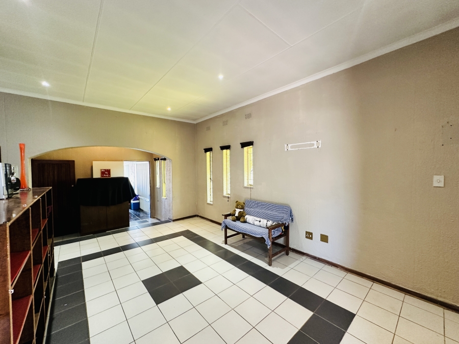 3 Bedroom Property for Sale in Verwoerdpark Gauteng