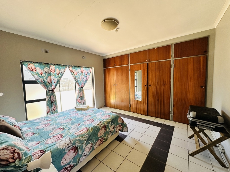 3 Bedroom Property for Sale in Verwoerdpark Gauteng