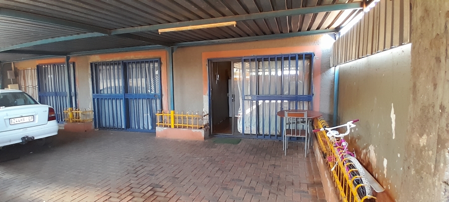 2 Bedroom Property for Sale in Dawn Park Gauteng