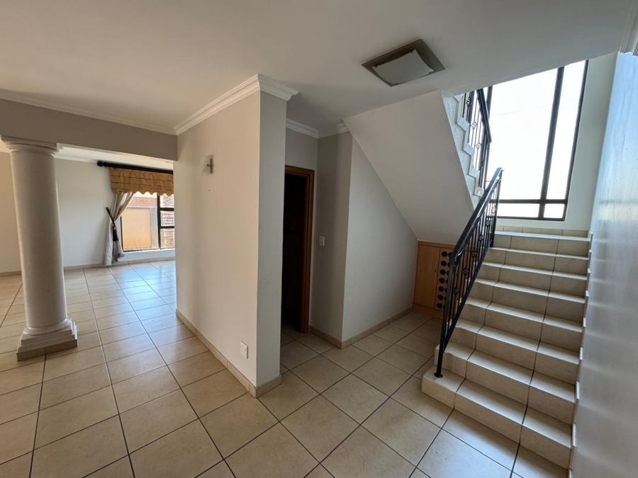 3 Bedroom Property for Sale in Kenleaf Gauteng