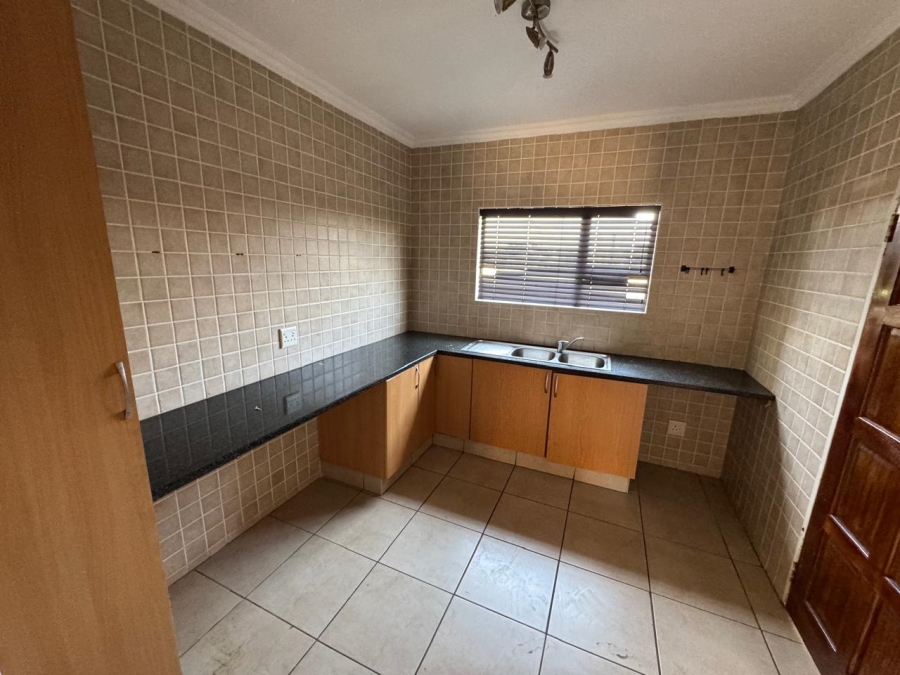 3 Bedroom Property for Sale in Kenleaf Gauteng