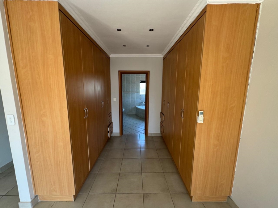 3 Bedroom Property for Sale in Kenleaf Gauteng