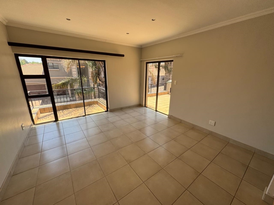 3 Bedroom Property for Sale in Kenleaf Gauteng