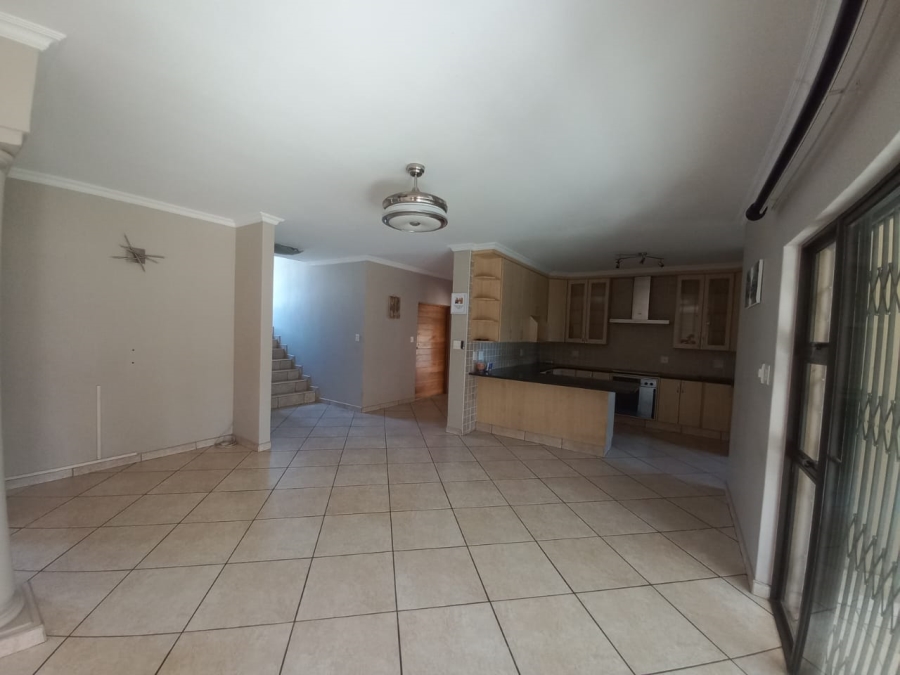 3 Bedroom Property for Sale in Kenleaf Gauteng