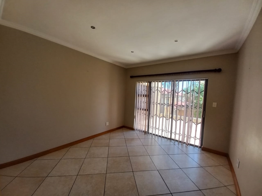 3 Bedroom Property for Sale in Kenleaf Gauteng