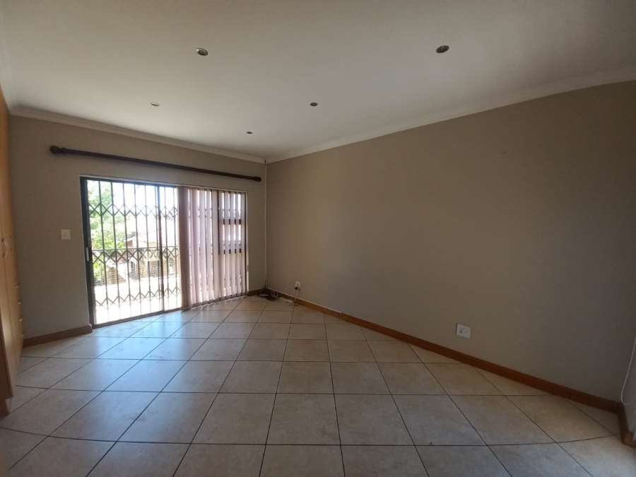 3 Bedroom Property for Sale in Kenleaf Gauteng