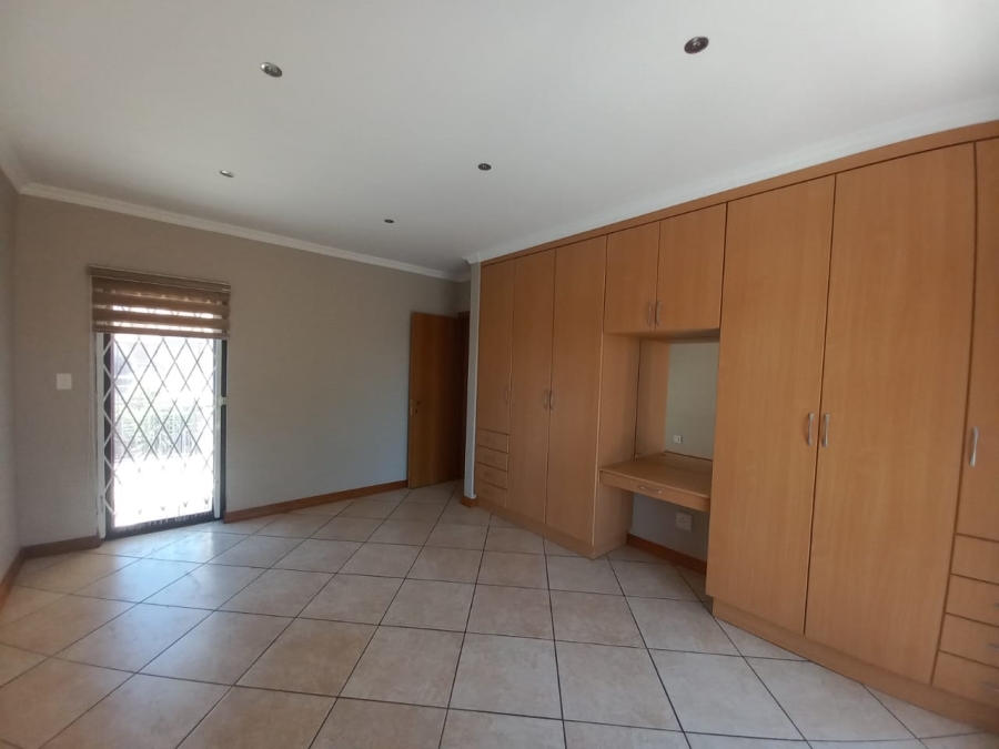 3 Bedroom Property for Sale in Kenleaf Gauteng