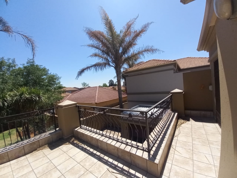 3 Bedroom Property for Sale in Kenleaf Gauteng