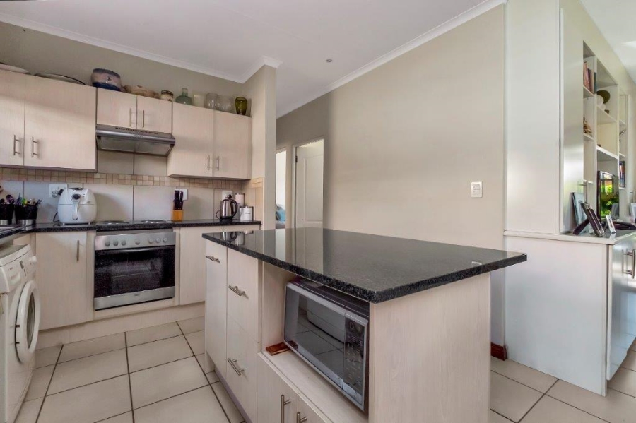 2 Bedroom Property for Sale in Olivedale Gauteng