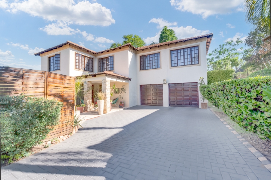 4 Bedroom Property for Sale in Lonehill Gauteng