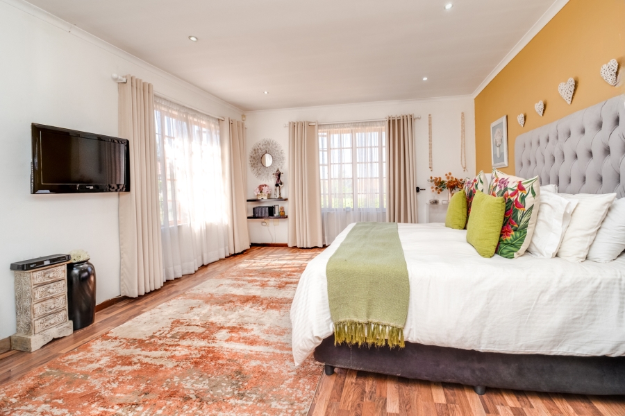 4 Bedroom Property for Sale in Lonehill Gauteng