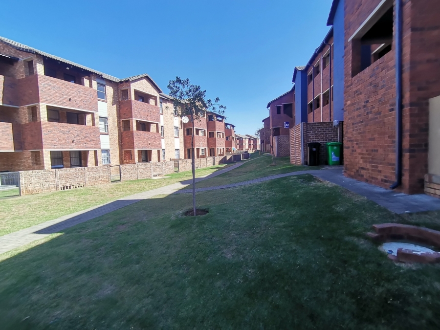 2 Bedroom Property for Sale in Alveda Park Gauteng