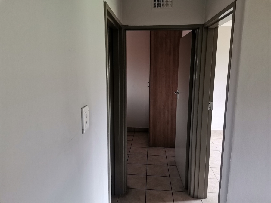 2 Bedroom Property for Sale in Alveda Park Gauteng