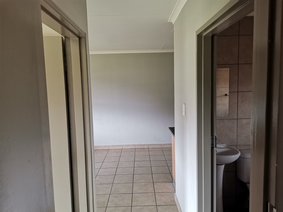 2 Bedroom Property for Sale in Alveda Park Gauteng