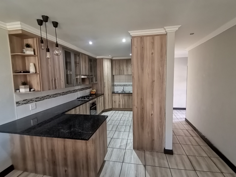 3 Bedroom Property for Sale in New Market Park Gauteng