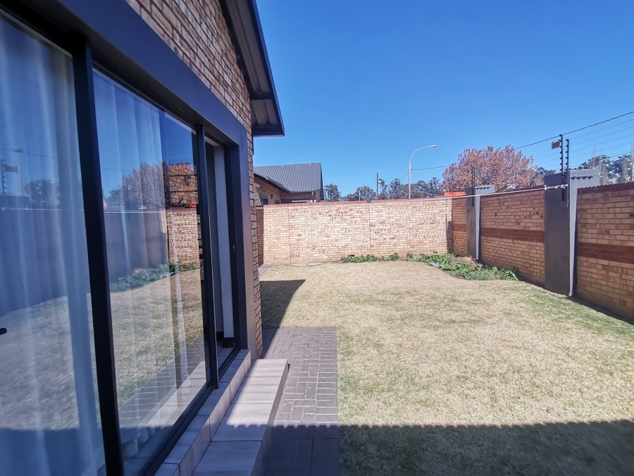 3 Bedroom Property for Sale in New Market Park Gauteng