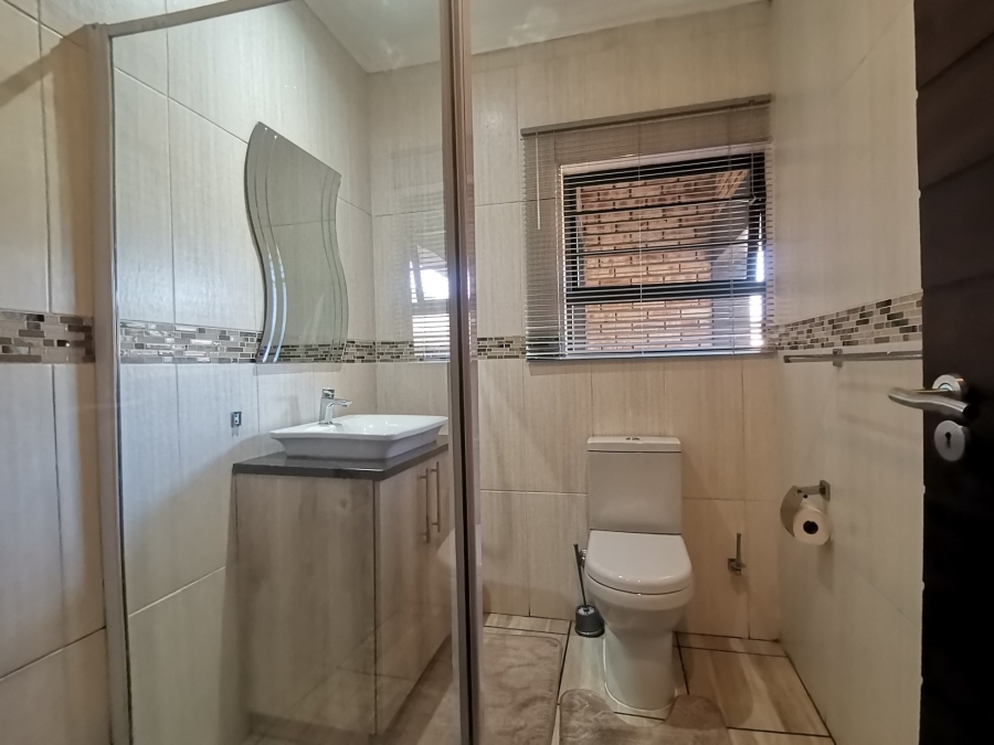 3 Bedroom Property for Sale in New Market Park Gauteng