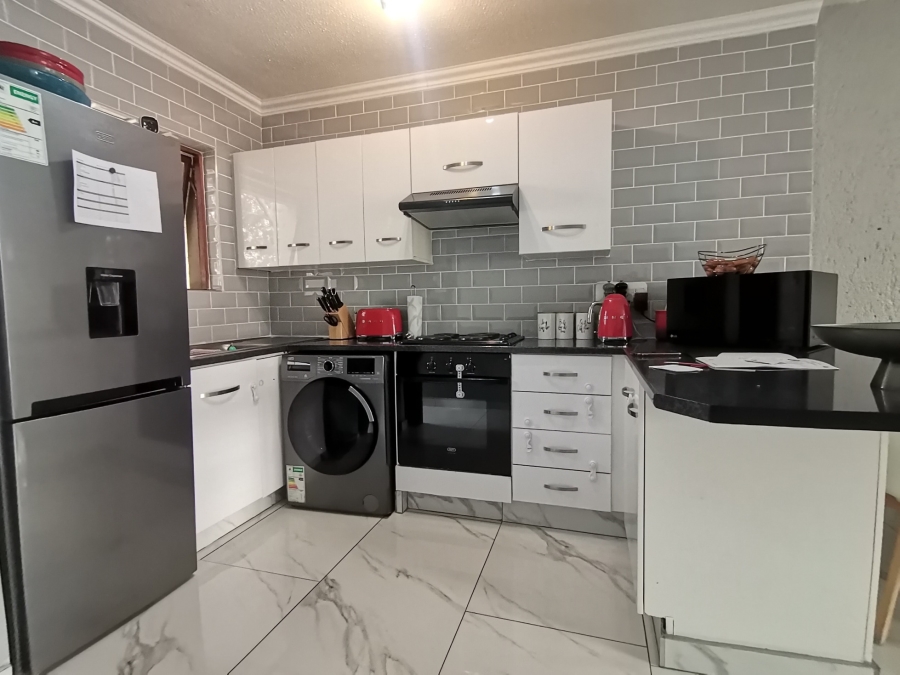 2 Bedroom Property for Sale in New Market Park Gauteng