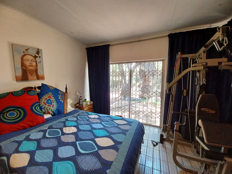 4 Bedroom Property for Sale in Vanderbijlpark SE 2 Gauteng