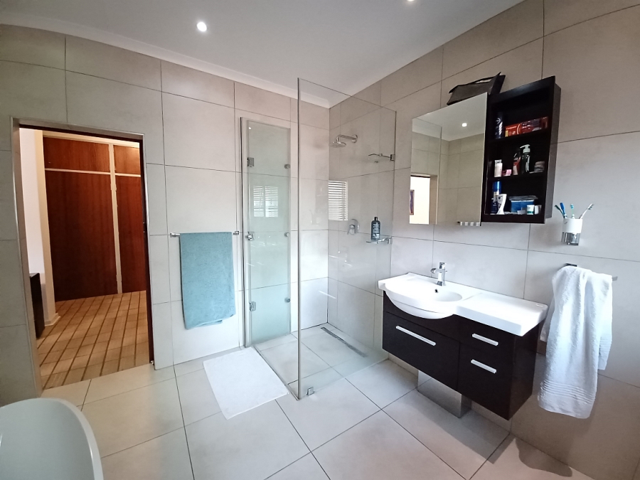 4 Bedroom Property for Sale in Vanderbijlpark SE 2 Gauteng