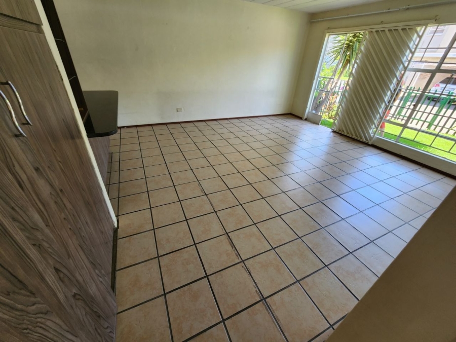 2 Bedroom Property for Sale in Ravenswood Gauteng