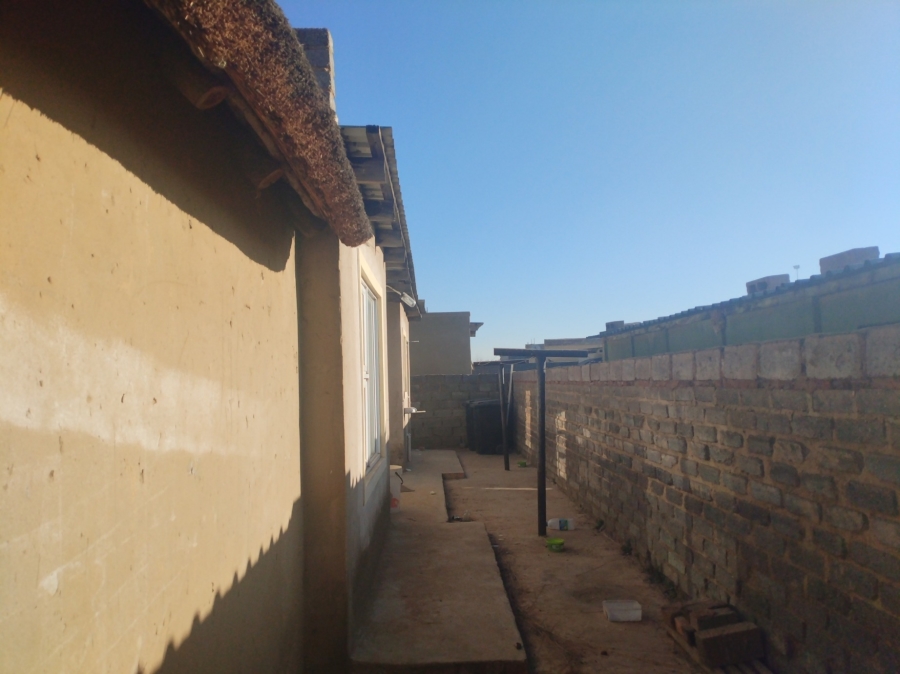 4 Bedroom Property for Sale in Langaville Gauteng