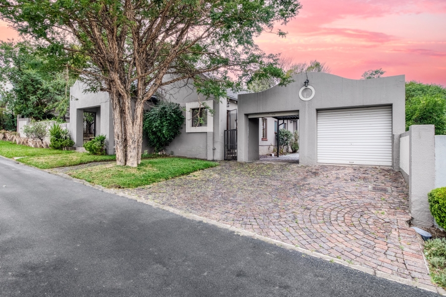 3 Bedroom Property for Sale in Douglasdale Gauteng